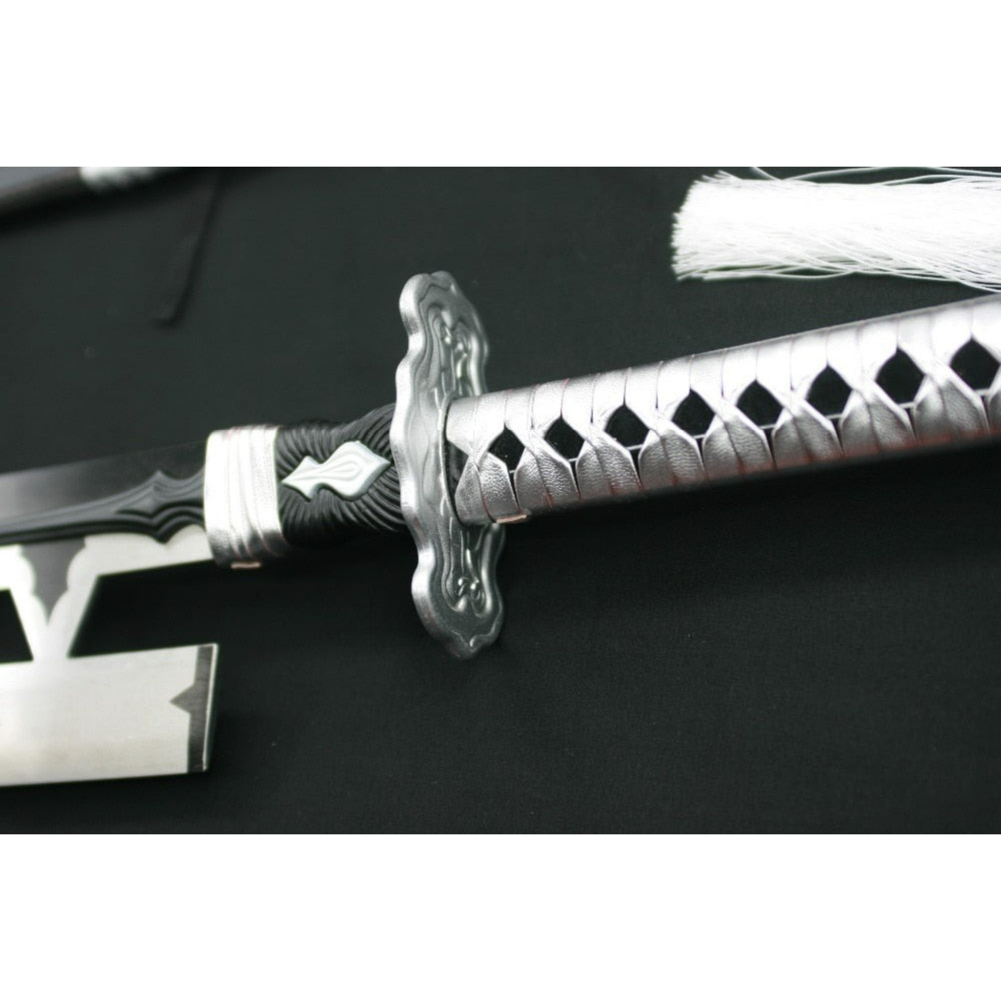 NieR:Automata 2B Virtuous Treaty Sword - Handmade Metal Cosplay Replica